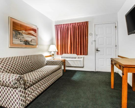 American Inn & Suites Mesa Zewnętrze zdjęcie
